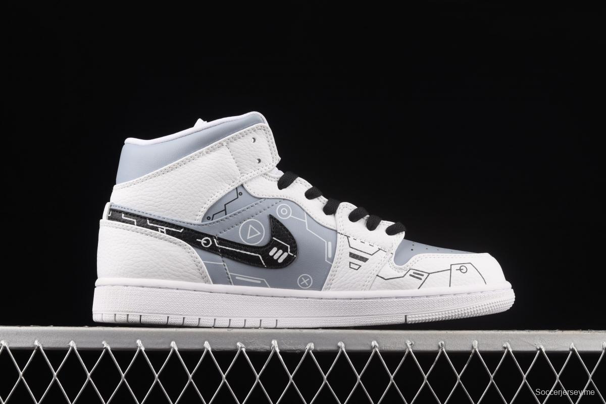 Air Jordan 1 Mid black-and-white gray video game graffiti customized Zhongbang basketball shoes 554724-130