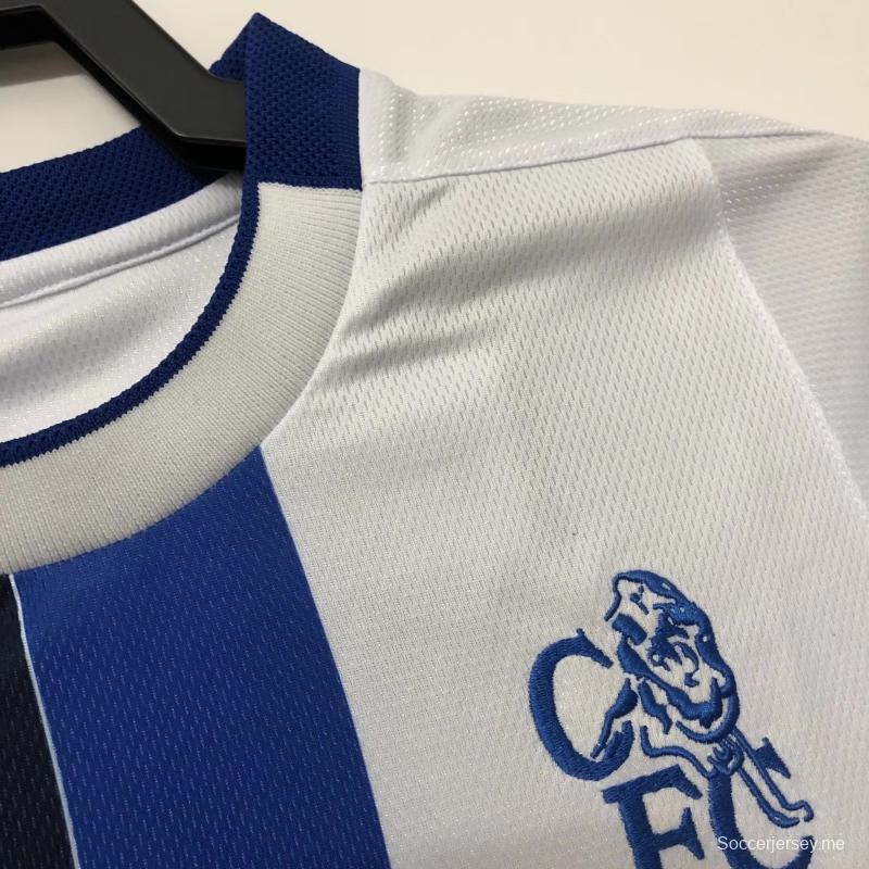 قميص تشيلسي القديم 03/04 ذهاباً وإياباً
