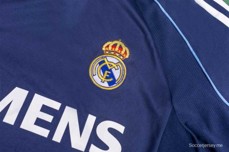 قميص كرة القدم RETRO 05/06 ريال مدريد خارج ملعبه
