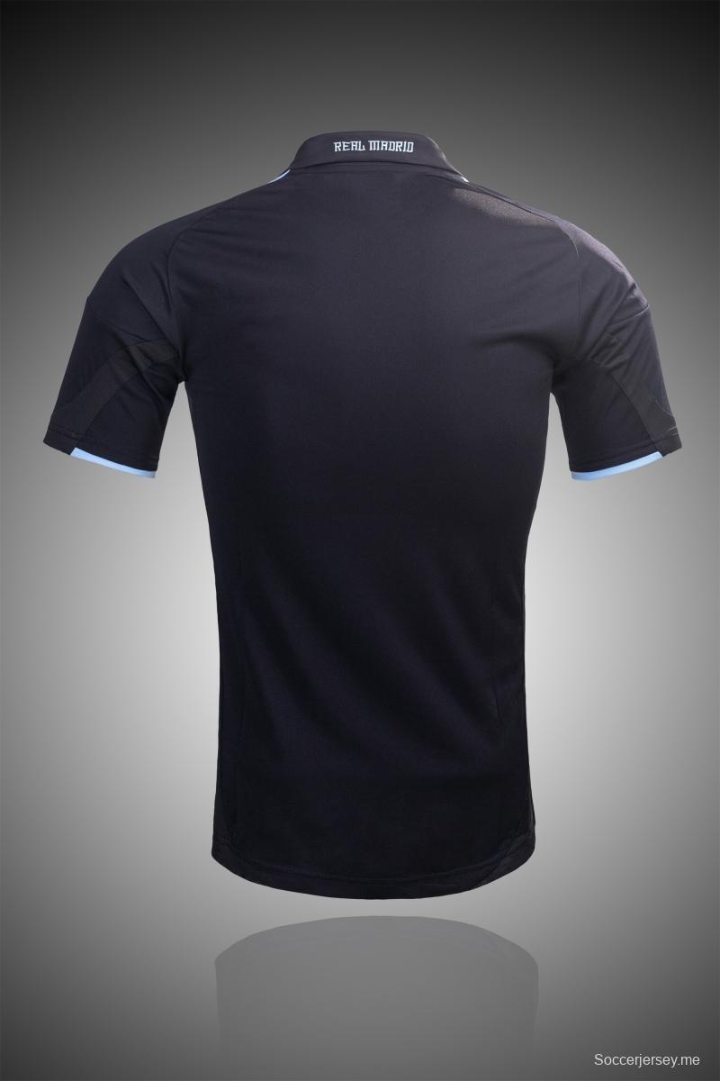 قميص كرة القدم RETRO 09/10 ريال مدريد خارج ملعبه
