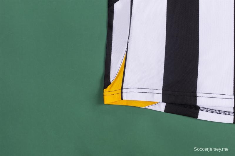 قميص كرة القدم الأساسي ليوفنتوس 05/06 ريترو 05/06
