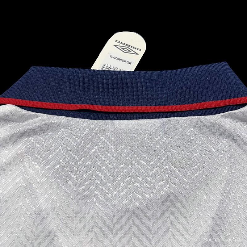 قميص كرة قدم عتيق 94/95 إنجلترا على أرضه
