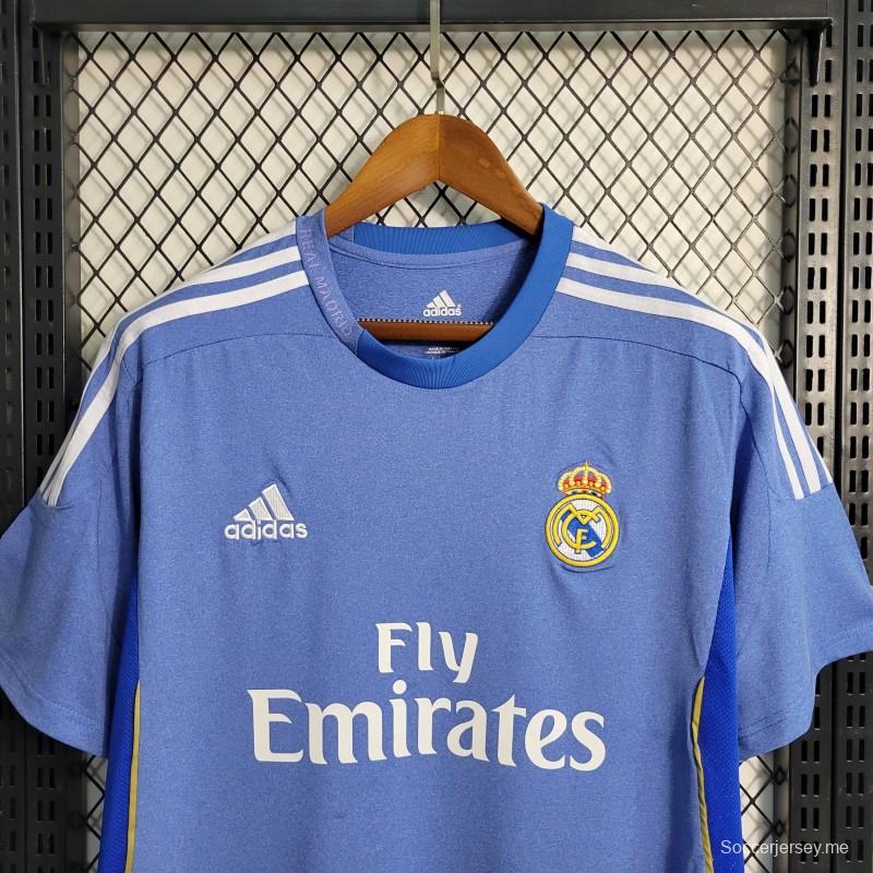قميص أزرق ريترو 13-14 ريال مدريد خارج الديار أزرق ريترو 13-14
