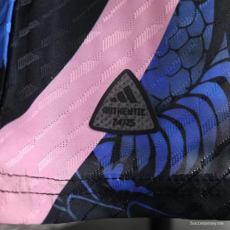 إصدار اللاعب 2024 قميص ياباني باللون الأسود/التنين الأزرق
