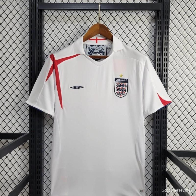 قميص منتخب إنجلترا 2006 ريترو 2006
