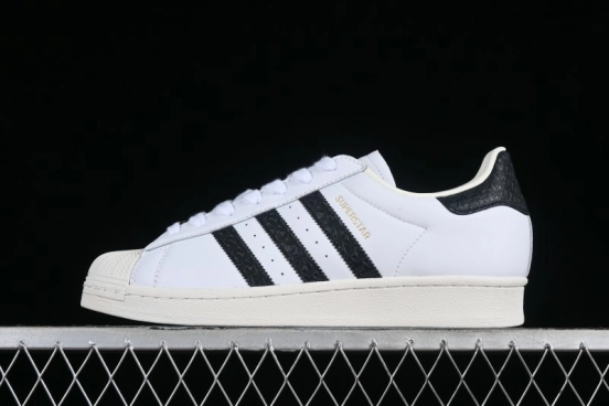 Adidas Originals Superstar Shell Toe Casual Sneakers - IF3637