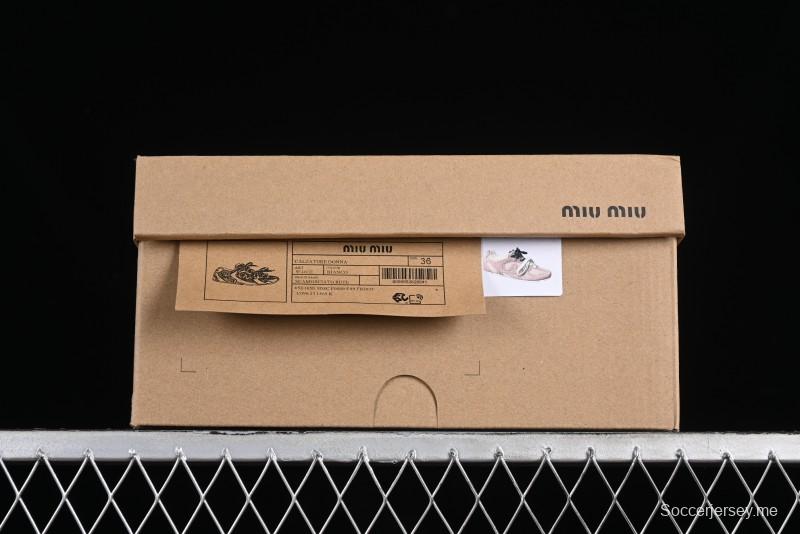 Miu Miu x New Balance 530 Low-Top Retro Running Sneakers with Dual Lace Design - G.D4