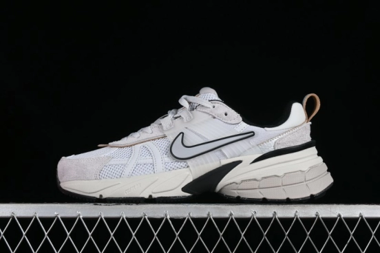 Nike Runtekk V2K Retro Low-Top Running Shoes with Cushlon Midsole and Distressed Effect - FN6703-002