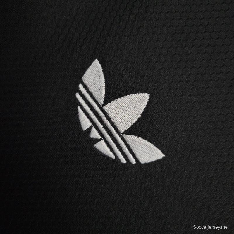 24/25 قميص حارس مرمى بايرن ميونيخ الثالث أسود اللون أسود اللون 24/25
