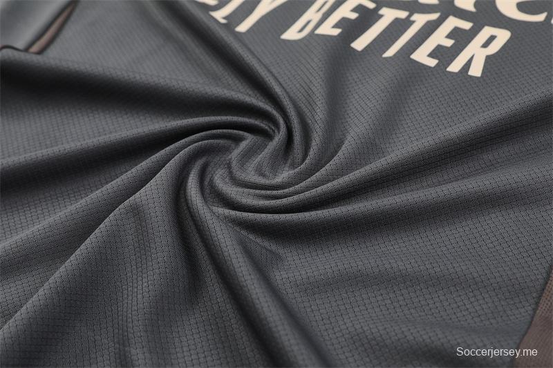 24/25 ريال مدريد قميص بأكمام قصيرة أسود/وردي + شورت بأكمام قصيرة أسود/وردي
