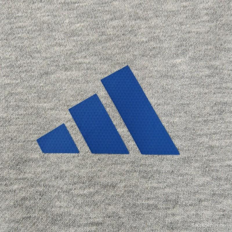 2024 إيطاليا هودي باللون الكحلي/الأحمر/الأسود/البيج/الرمادي مع شارة سوداء