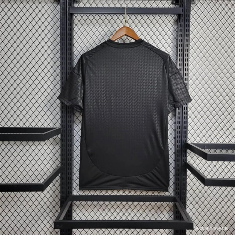 24/25 قميص ريال مدريد 24/25 إصدار خاص أسود اللون أسود اللون