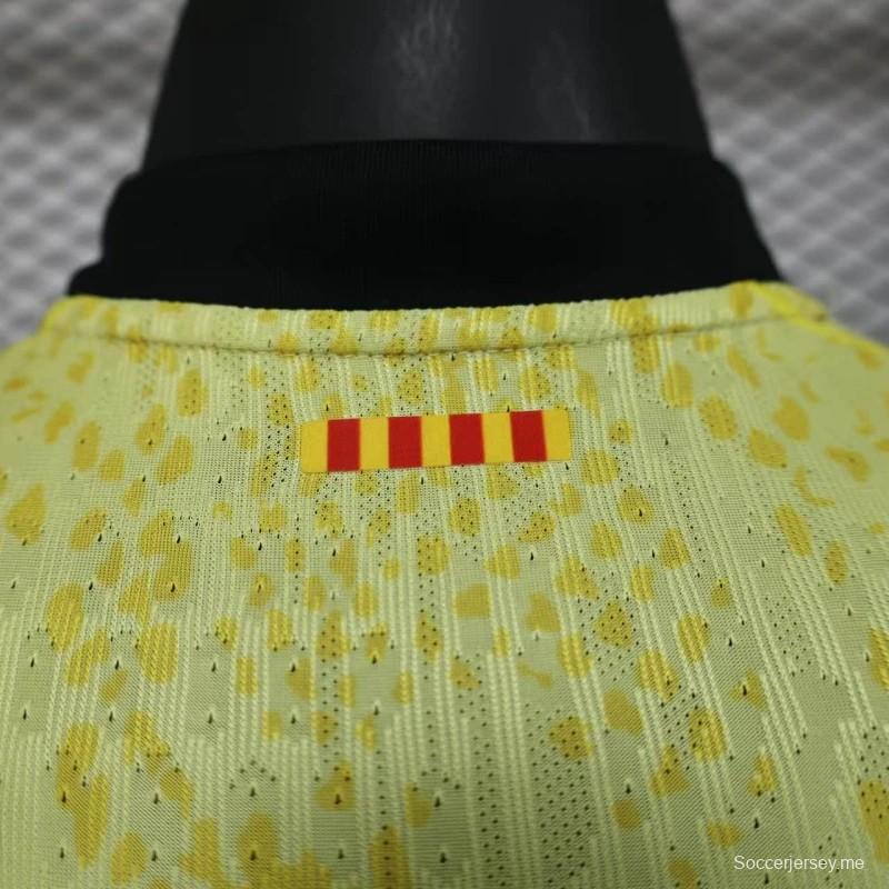 إصدار برشلونة الخاص 25/26 لاعب 25/26 إصدار برشلونة الخاص