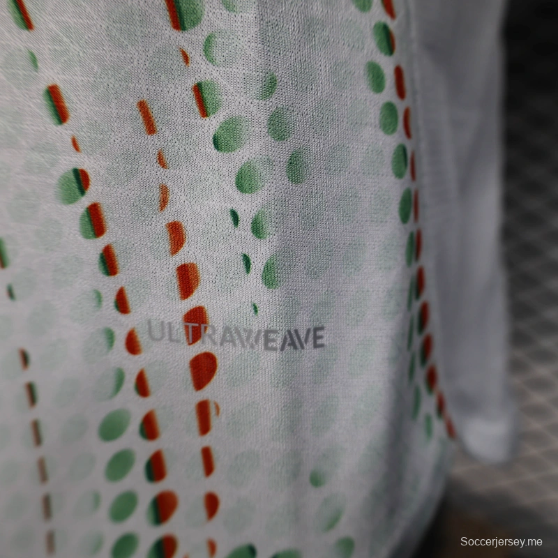 قميص بأكمام طويلة الأكمام من إصدار 25/26 للاعبين البرتغال