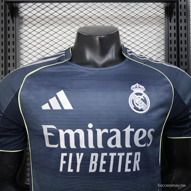 إصدار اللاعب 25/26 قميص ريال مدريد 25/26 خارج الديار