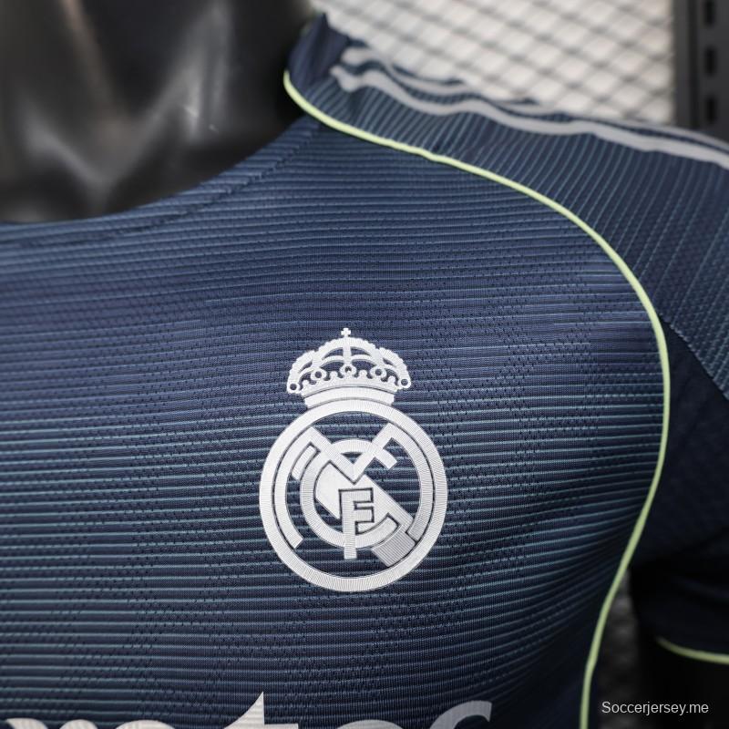 إصدار اللاعب 25/26 قميص ريال مدريد 25/26 خارج الديار