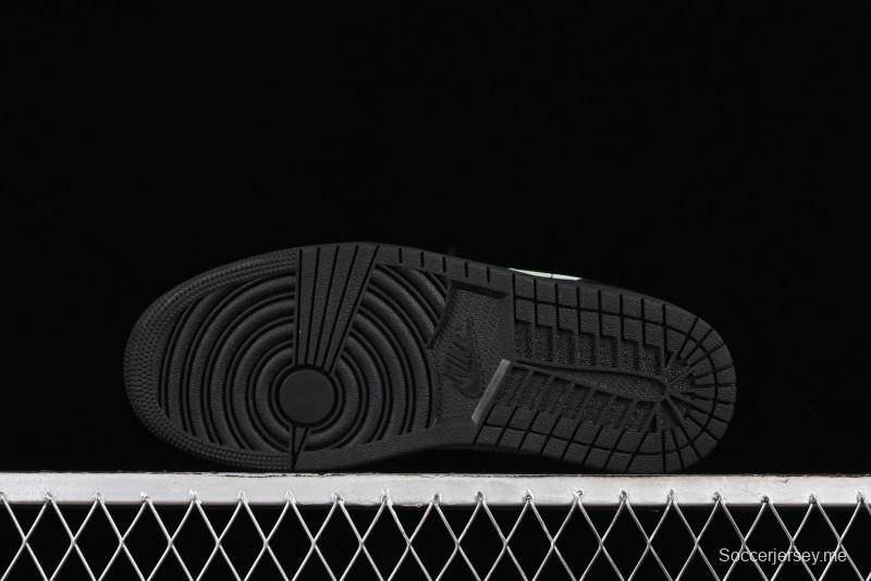 Nike Air Jordan 1 Low Black Cat Basketball Shoes - HM3690-001