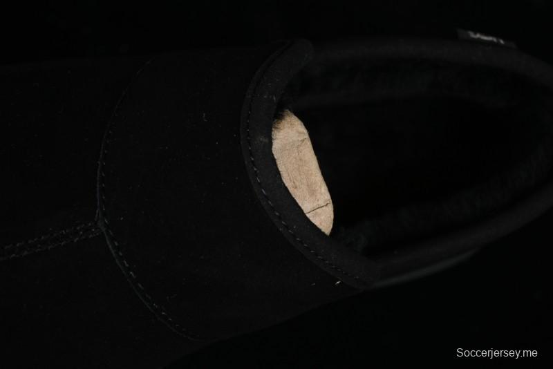 UGG LE FU Low Top Slip-On Lifestyle Casual Shoes - 1131616