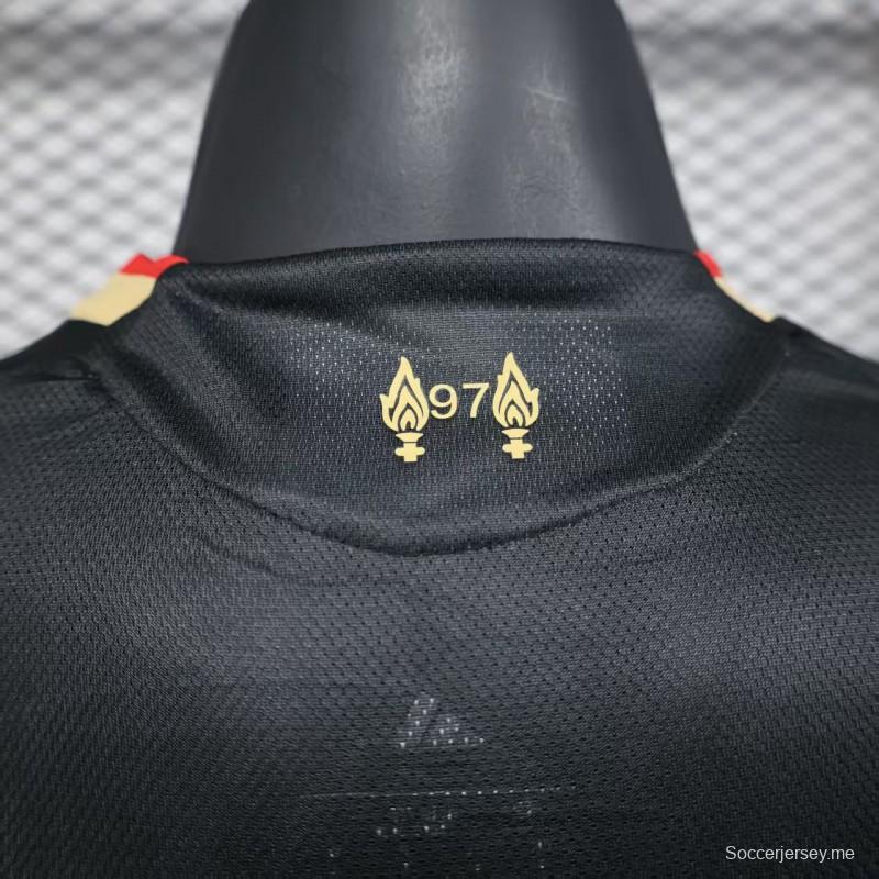 نسخة اللاعب 25/26 قميص ليفربول الثالث أسود اللون أسود اللون 25/26