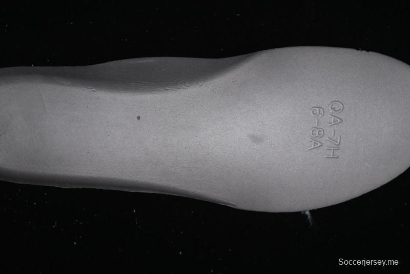 New Balance Fresh Foam X More V3TDS Low-Top Running Shoes with Durable Slip-Resistant Outsole - WTMORAG3