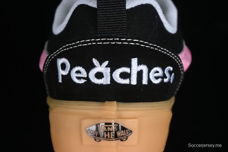 Vans Classics Knu Skool Vulcanized Skate Shoes in Black & Pink - VN0014QC0BV