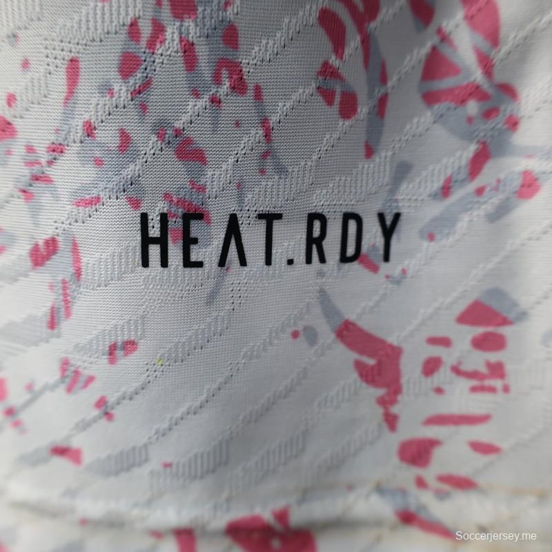 قميص ريال مدريد 25/26 إصدار اللاعب 25/26 وردي بنقشة التنين