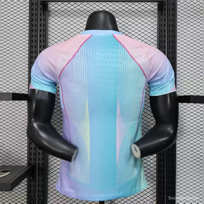 إصدار اللاعب 25/26 قميص نادي برشلونة 25/26 أخضر نعناعي بحواف وردية