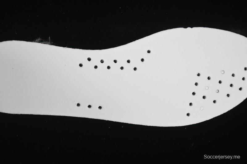 حذاء الجري أديزيرو أديوس 4 أديزيرو أديوس 4 خفيف الوزن وقابل للتنفس ومنخفض - JR4542