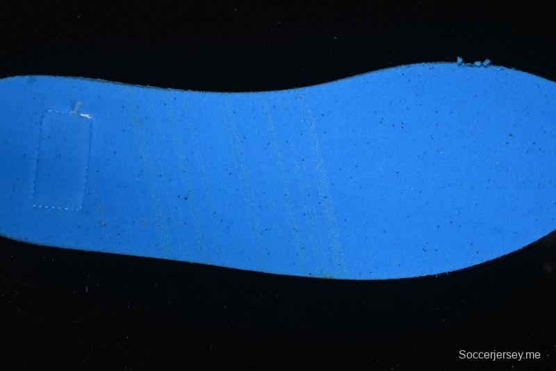 حذاء نايك اير جوردان 1 لاو "دونغدان" الرياضي الكاجوال من نايك اير جوردان 1 "دونغدان" باللون الأبيض بحليب جوز الهند - IB8855-121