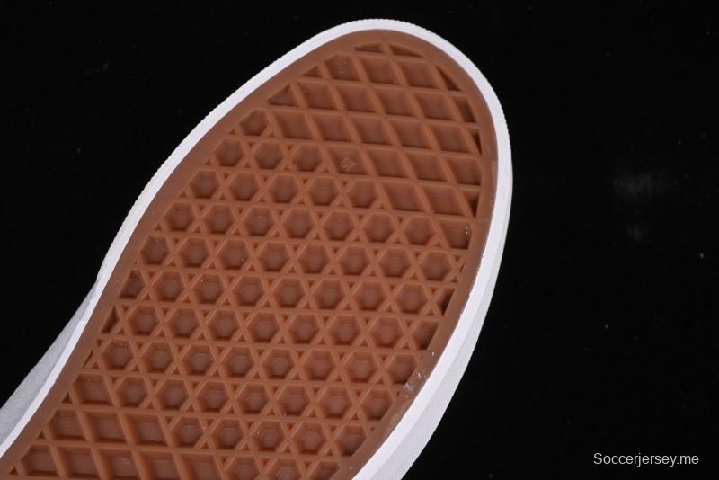 حذاء تزلج كلاسيكي مريح واحترافي من فانس روان كلاسيك - VN0A4TZCY28