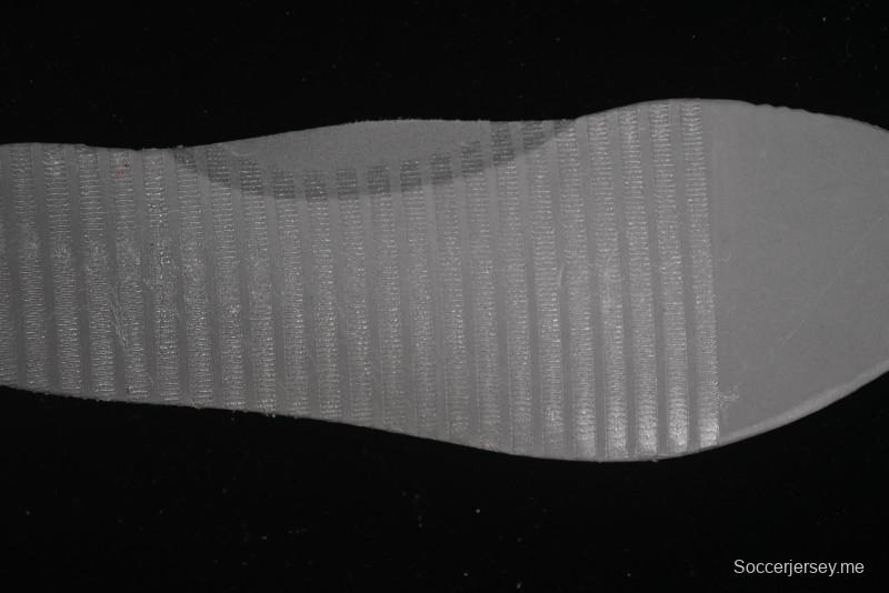 حذاء الجري الكلاسيكي الكاجوال الكلاسيكي من نايك زوم فوميرو 5 SP SP بنعل وسطي من إيفا - FJ4151-003