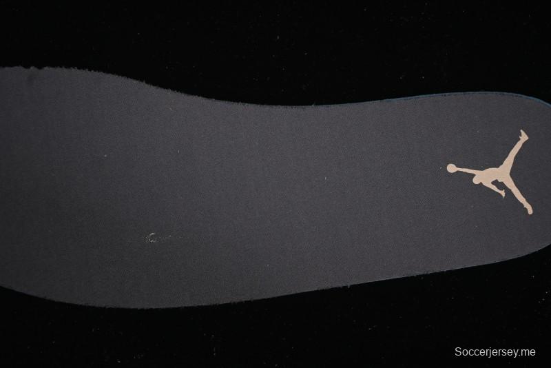 حذاء نايك اير جوردان 1 لاو AJ1 ريترو كاجوال من نايك باللون الرمادي الأبيض الأسود - IH0649-021