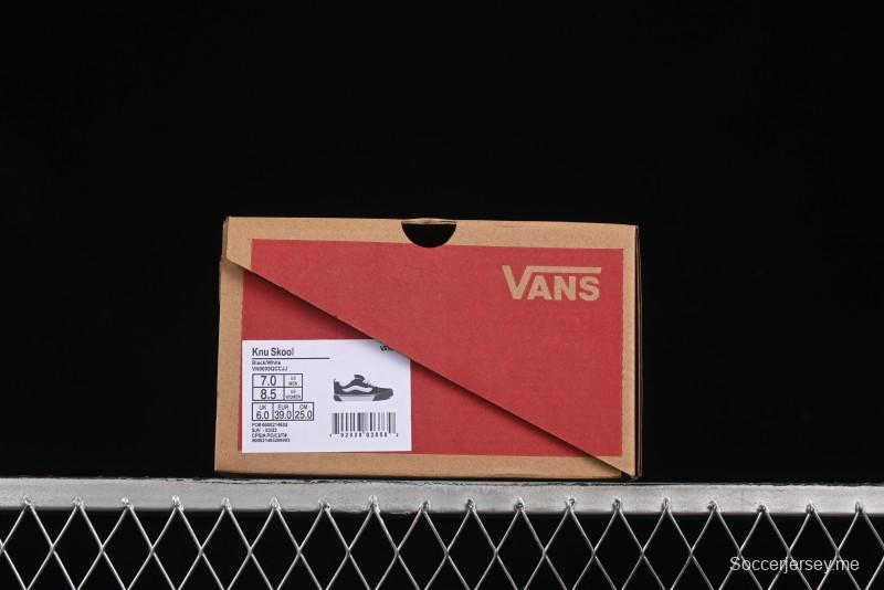 حذاء رياضي ريترو مكتنزة منخفض السقف من فانس كنو سكول - VN0009QCCJJJ