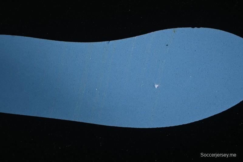 حذاء نايك اير جوردان 1 لاو AJ1 ريترو كاجوال من نايك باللون الرمادي الأبيض الأسود - IH0649-021