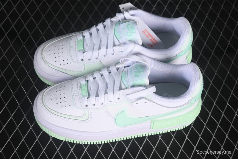 حذاء رياضي نايك اير فورس 1 شادو خفيف الوزن خفيف الوزن منخفض الكاجوال - FZ3773-100