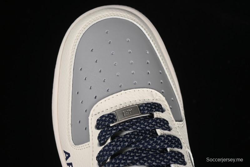 حذاء نايك اير فورس 1 '07 منخفض سوبريم سوبريم بالتعاون مع نايك باللون الرمادي والأزرق الكاجوال - HH7518-054