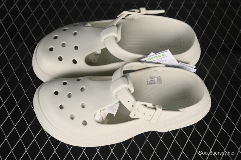 صنادل كروكس ماري جين كلاسيك كلاسيك كلاوج شاطئي بسيط من كروكس - B.D4