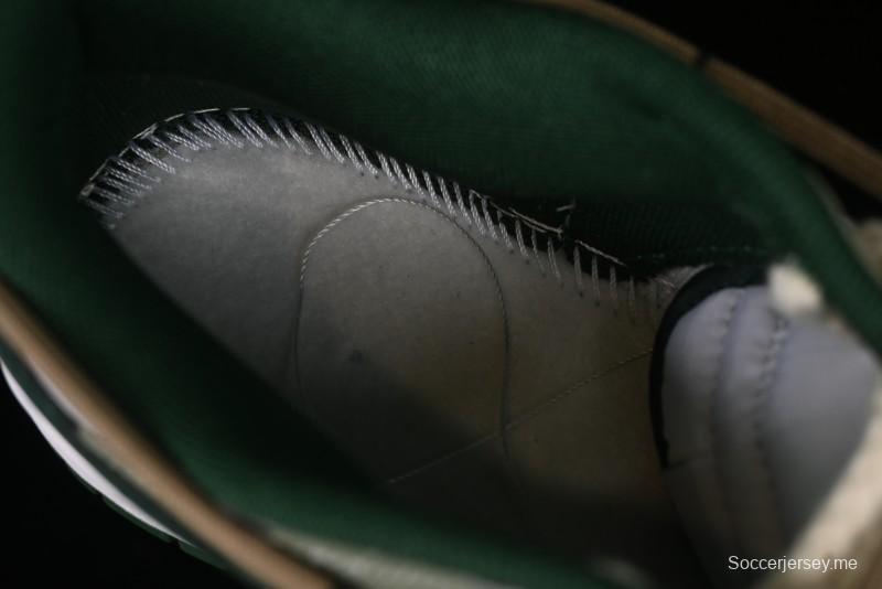 حذاء رياضي كاجوال منخفض من نايك دانك لو بترفلاي من نايك - DD1391-101