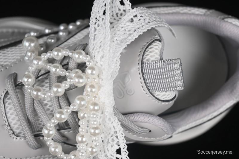 حذاء أبي كاجوال ذو سلسلة لؤلؤية من الدانتيل GG-CC - 250310 فضي