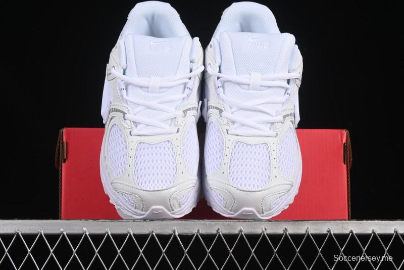 حذاء الجري الكلاسيكي الكلاسيكي من نايك V5 RNRR ميلينيوم ميلينيوم بنعل وسطي من الفوم - HJ5228-101