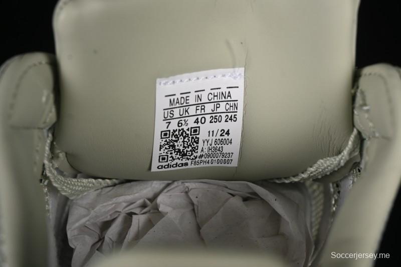 أديداس كلوت كلوت سوبرستار سوبرستار سنيكرز شيل تو في القدمين بتصميم مسنن - IH3643