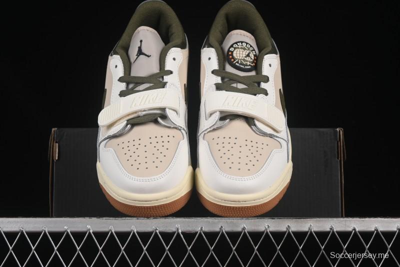 حذاء رياضي منخفض من نايك اير جوردان ليجاسي 312 بتصميم حزام - IB8856-121