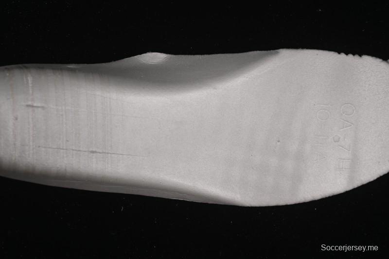 حذاء رياضي كاجوال بشعار أزرق أحمر بشعار أزرق مزدوج اللون من نايك اير فورس 1 '07 منخفض من ستوسي - HH7518-072