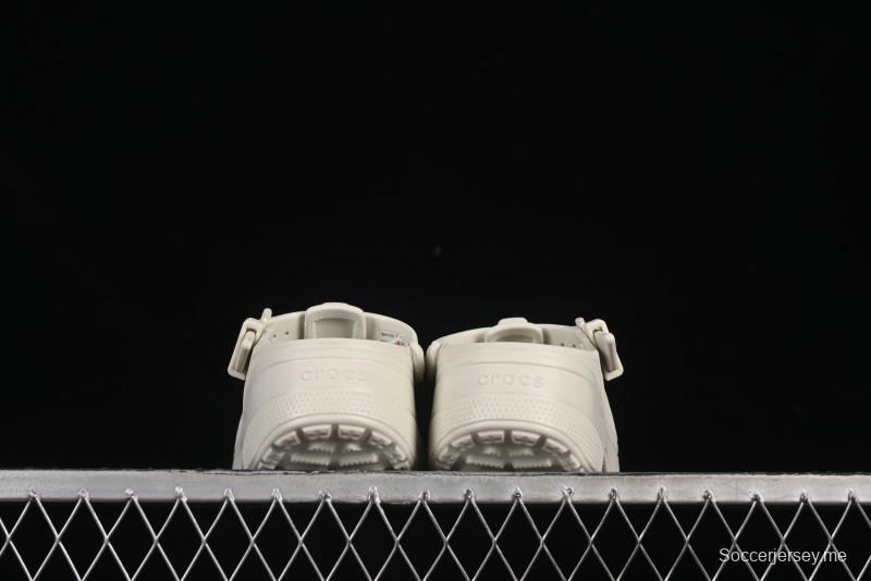 صنادل كروكس ماري جين كلاسيك كلاسيك كلاوج شاطئي بسيط من كروكس - B.D4