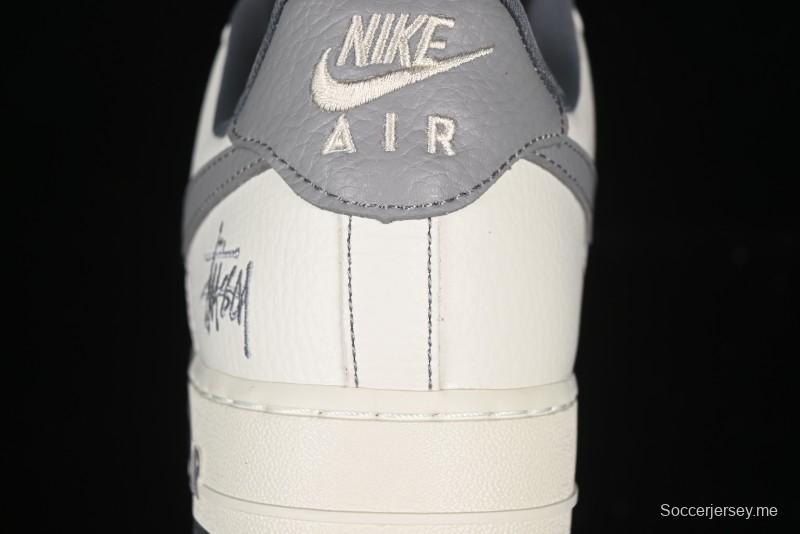 حذاء نايك اير فورس 1'07 منخفض منسوج من القماش المنسوج من نايك اير فورس 1'07 ستوسي كولابوريشن - BZ6808-101