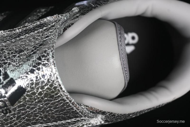 حذاء التدريب المنخفض JH9664 من أديداس أوريجينالز للتايكوندو JH9664 لارتداء مريح غير قابل للانزلاق