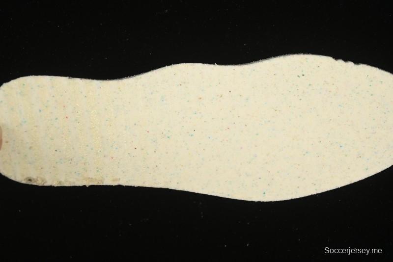 أديداس أوريجينالز جازيل من أديداس أوريجينالز حذاء رياضي منخفض مقاوم للانزلاق ومقاوم للاهتراء - JH7370