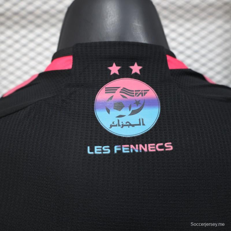 نسخة اللاعب 2025 قميص الجزائر أسود مع لمسات متدرجة الألوان 2025