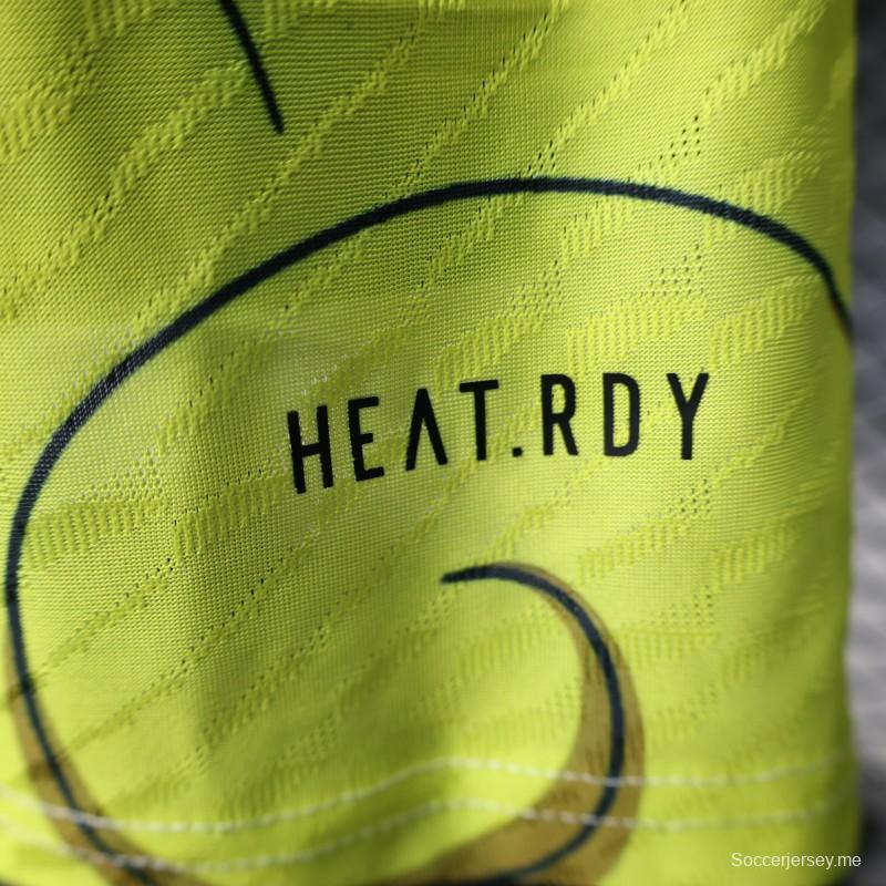 إصدار 2025 لاعب 2025 اليابان أبيض مع قميص دراجون بول مانجا