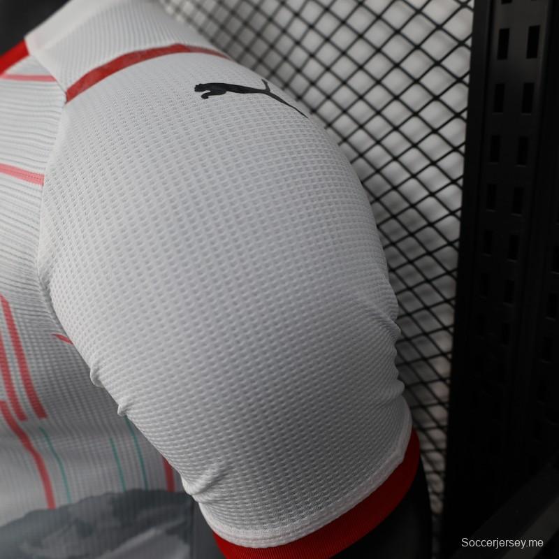 إصدار اللاعب 2025 قميص نادي مولودية الجزائر (MCA) الرئيسي الأبيض بتصميم شعار النادي